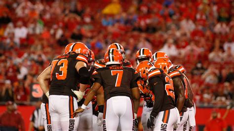 How to watch browns game. The game will be televised by Fox, beginning at 7 p.m. Friday. Fans can watch the game on several streaming services, many of which offer a free trial, including DirecTV Stream, FUBOTV, NFL + and Amazon Prime. Training camp photos: PHOTOS; Cleveland Browns training camp 8/5. 