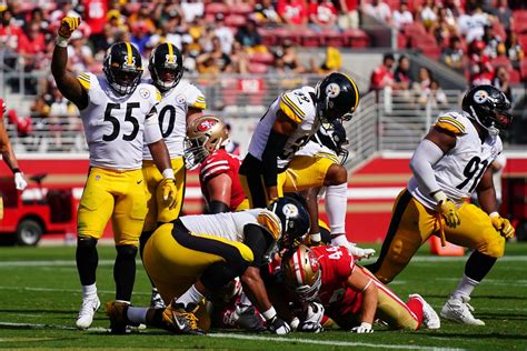 Steelers Stats & Insights. The Steelers are putting up 304.3 total yards per game on offense this season (25th-ranked). Meanwhile, they are giving up 342.1 total yards per contest (21st-ranked)..