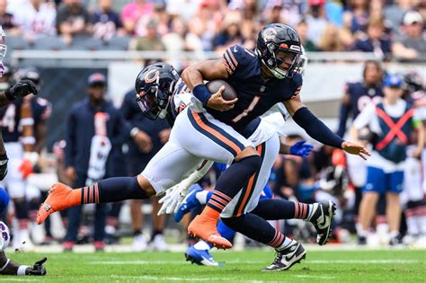 How to watch the chicago bears game. On Saturday at 1:00 PM ET, two of the best offensive performers in the league will be on display when QB Josh Allen and the Buffalo Bills (11-3) visit Justin Fields and the Chicago Bears (3-11).The… 