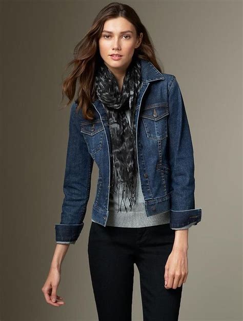 How to wear a jean jacket. A soft floral design is paired up with the more rugged style of the jean jacket. Men should wear their jean jacket with a pair of khaki pants or casual slacks. Keep colors simple, either choosing navy blue, black, or tan. The all-denim look has been worn by men often, but this look is slightly out of date right now. 
