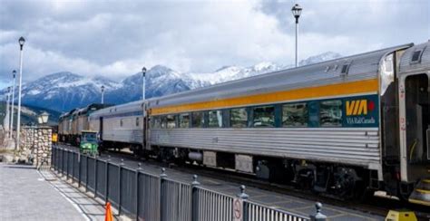 How wide is a train car