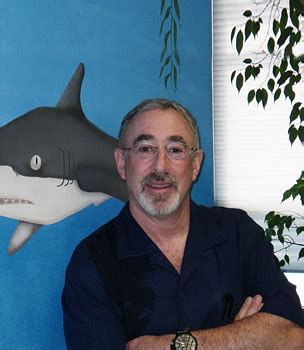 Howard Bobrow DMD, Dentist, 35 W Main St Ste 207