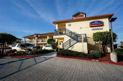 Howard Johnson Marina at Monterey Bay Hotel Reviews