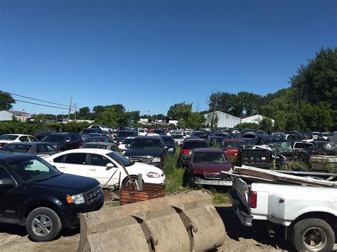 Howe Auto Sales (Salvage yard) - Bay County, Michigan