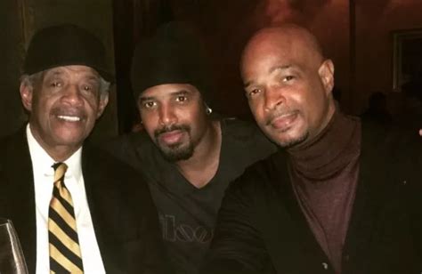 It's with a heavy heart that I report Howell Wayans, the patriarch of the Wayans family, transitioned to his heavenly home on Friday, March 31, 2023.. He was 86. Marlon Wayans' best friend, Omar Epps, shared the news of Mr. Wayans' passing with a tribute post on social media.. The actor wrote: Words can't even describe how I'm feeling right now.. 