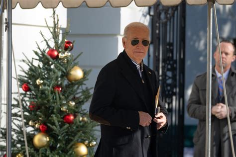 Howie Carr: A Merry Christmas to a confused President Biden