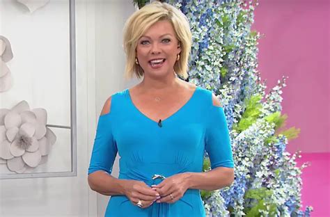 Ever wonder what your favorite hosts use from HSN in their own life this is your chance to find out. HSN's show hosts share their favorite items with you. Pr.... 
