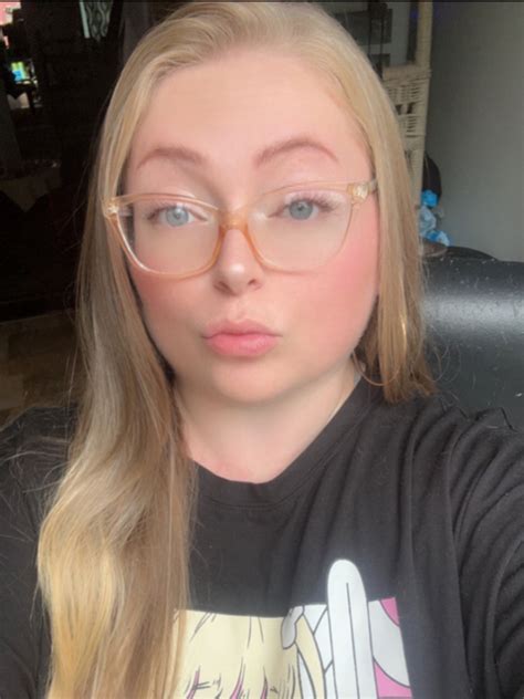 Https://onlyfans.com/lululavenderr