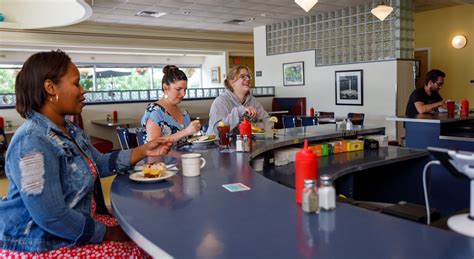 Hubbard avenue diner. Traditional diner offering a few vegan dishes listed on the menu. Includes tex mex breakfast bowl, oatmeal & fresh fruit, house salad, butternut squash & apple salad and vegan reuben. Open Mon-Thu 7:00am-9:00pm, Fri 7:00am-10:00pm, Sat-Sun 7:30am-9:00pm. 