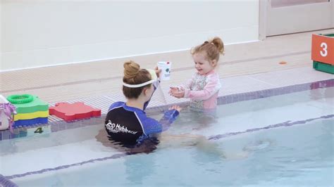 Hubbard swim. How to Maximize Your Time at Baby Swim Lessons by SwimSchool Bob. It’s never too early to start your child with swim lessons! Not only do baby swim lessons give your child a chance to learn about water safety at a young age, but the lessons also help nurture their child development.The only challenge with taking your child to swim lessons at a young age is you … 