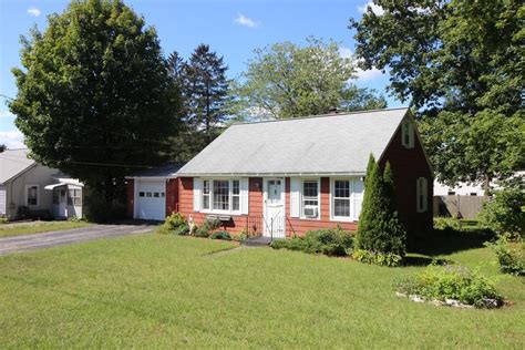 Hudson nh homes for sale. 16 Boulder Drive UNIT A & B, Hudson, NH 03051 is currently not for sale. The 2,500 Square Feet multi family home is a 4 beds, 4 baths property. This home was built in 1976 and last sold on 2023-04-18 for $499,000. View more property details, sales history, and Zestimate data on Zillow. 