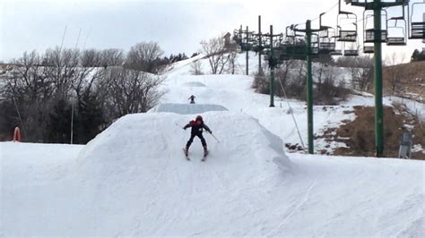 Huff hills ski area. Dustin White Editor Descending the slopes at Huff Hill Ski Area, many don’t realize that beneath their skis lies what was once the first ski resort in North Dakota. But for a few short years in the 1960s, the state joined in the rapid growth the ski industry was experiencing throughout the country. Twilight Hills, 