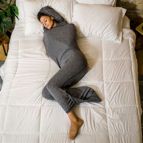 Hug sleep pod. Feb 16, 2024 · Hug Sleep’s Sleep Pods are stretchy, adult-size swaddles that promise to calm restless sleepers with deep touch pressure. Is it worth the squeeze? 
