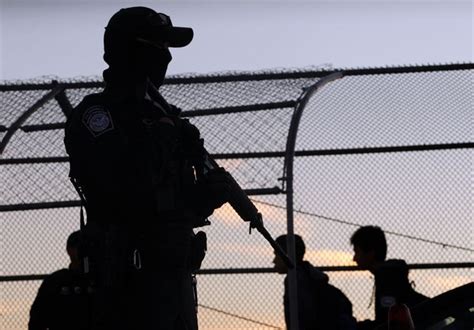 Huge number of asylum seekers at US-Mexico border as COVID-19 restrictions end, new rules 
begin