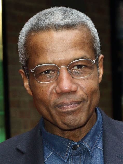 Hugh Quarshie - Aveleyman