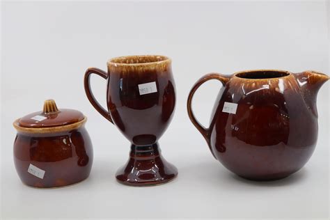 Hull dishes. McCoy Hull Brown Drip Dishes, Bowls, Coffee Mug, Oval Baking Dish, Round Serving Bowls, Serving Ware, Oven Proof USA, 1960 Dinnerware. (84) $5.00. A Hull Pottery 10.5" flared "spaghetti" stoneware oval brown drip glazed serving bowl. SW 319. 