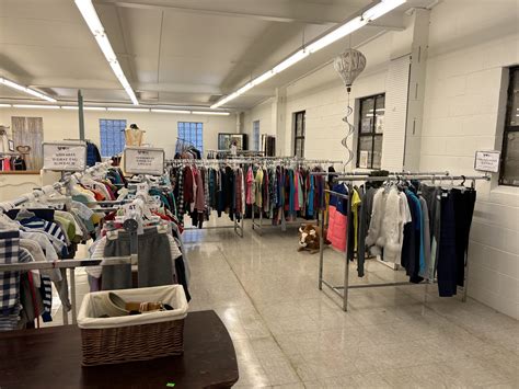 Humane society thrift shop. Sunday: 11am-4pm. Closed: Monday, Wednesday, & Friday. Please drop off items at: Happy Tails Thrift Shop. 1770 Merriman Rd. Akron, OH 44313. We gratefully accept new and gently used items that can be sold at Happy Tails Thrift Shop. 100% of the proceeds of the sale of your donated items supports the rescue and care of the animals at the Humane ... 