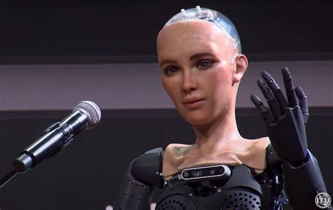 Humanoid robots say they could be better leaders but they will not rebel against human creators