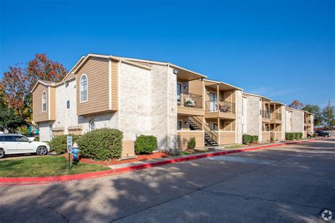 Humble apartments. 1-2 Beds. Dog & Cat Friendly Dishwasher Refrigerator Kitchen Disposal Oven Carpet. (832) 648-1978. Report an Issue Print Get Directions. See all available apartments for rent at Stonegrove Fall Creek in Humble, TX. Stonegrove Fall Creek has rental units ranging from 701-1194 sq ft starting at $1199. 