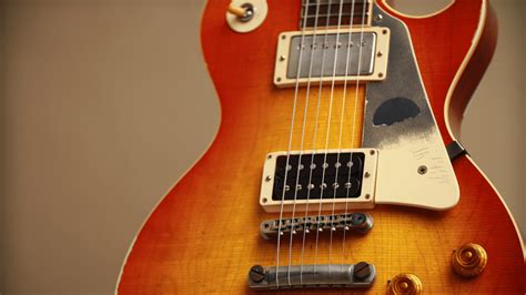 Humbucker guitar. Every guitar player that look for a vintage sound wonders how to adjust PAF humbucker pickups perfectly. And it’s a good question because in the past there’s been sort of an approach of a one-size-fits-all for pickup height adjustment. 