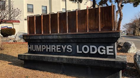 There are 2 companies that go by the name of Humphreys Lodge, LLC. T