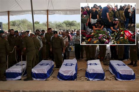 Hundreds mourn as Israeli family of 5 that was slain together is laid to rest