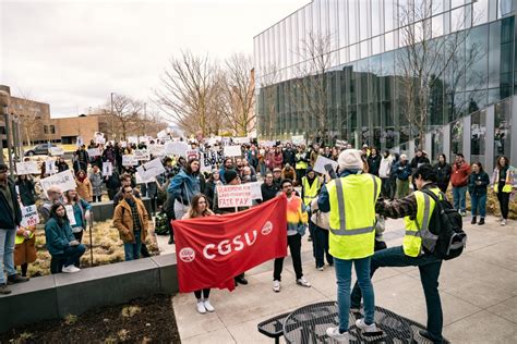 Hundreds of Cornell grad students rally to demand pay increases …