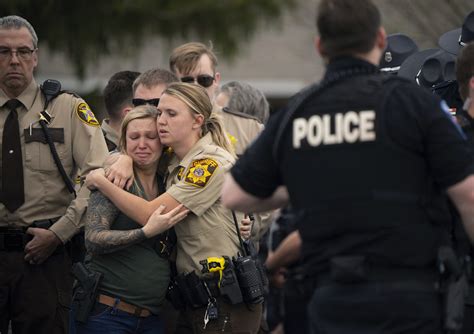Hundreds of police among mourners for slain Wisconsin deputy sheriff