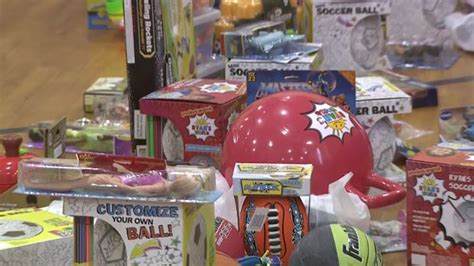 Hundreds of toys given to local kids at annual Breakfast With Santa in Dorchester