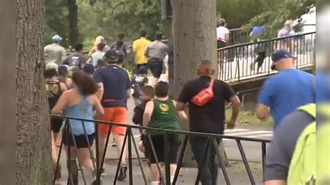Hundreds run 5K in Boston to support the Justin Turner Foundation
