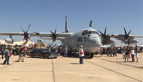 Hundreds turn out for day 1 of MCAS Miramar Airshow
