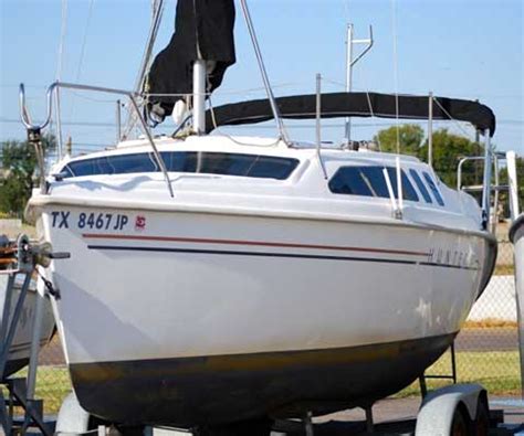 Hunter 240 Sailboat Photo Gallery - Sailing Texas