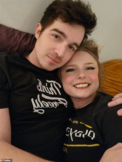 Hunter avallone shooting. Hunter Avallone — who has ties to Frederick, Hagerstown, and Arnold, MD — was at his Martinsburg, West Virginia apartment with his girlfriend, Holle Peno, when the gunman showed up to his ... 