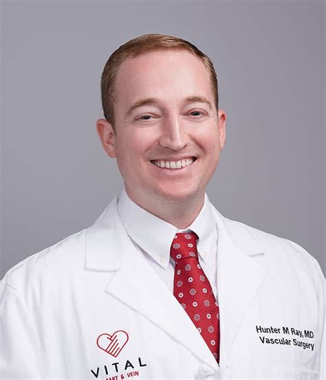 Visit HCA Houston Healthcare to learn more about Hunter Ray, MD, Vascular Surgery, in Humble, TX. Read patient reviews and find contact information.. 