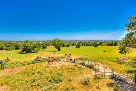 Large ranches for sale, ranch land, fishing and hunting 