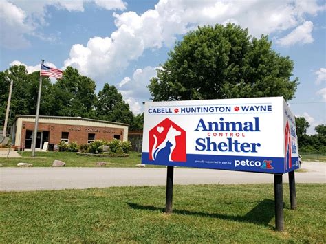 Huntington cabell wayne animal control shelter. Other Animal Shelters Nearby. Huntington Cabell Wayne Animal Control Shelter James River Road, Huntington, WV - 2.7 miles The shelter offers adoption services, responds to animal complaints, reduces pet overpopulation, and assists veterans in adopting companion animals. Help For Animals Inc Humane Way, Barboursville, WV - 9.5 miles 
