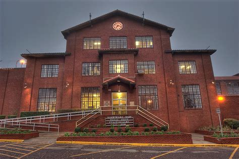  The Huntsville Unit has been at the center of the Texas Prison System since its inception in 1848. It was on March 13 of that same year that the Texas Legislature passed a bill requiring the construction of a state prison. The Governor, George Wood, appointed John Brown, William Palmer, and William Menefee to oversee the operation. 