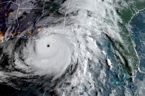 Hurricane Ida Photos and Premium High Res Pictures …