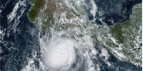 Hurricane Otis batters Acapulco before weakening over southern Mexico