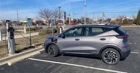 Hurry, Chevy Bolts Down An Astonishing 47% To $19,995 Until …