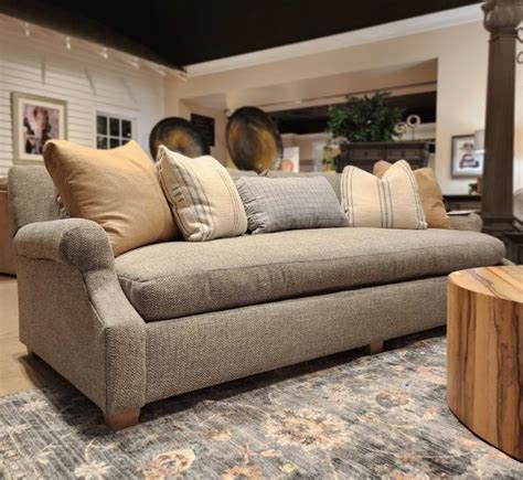 Hurwitz mintz. Hurtz Mintz has an unsatisfied customer with a recent purchase of a leather sofa set; the pillows inside the couch and loveseat are different. The furniture manufacturer has sent the pads, but ... 