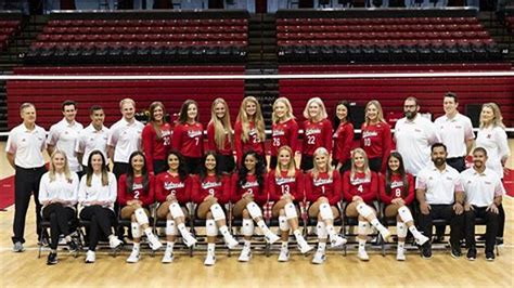 Husker vb roster. John Cook and Co. are picking up the pace.. The Huskers volleyball coach landed Nebraska's first commitment in the Class of 2024 on Sunday afternoon. Skyler Pierce, the No. 1-ranked overall player in the country per Prep Dig, picked the Huskers just four days after coaches were allowed direct contact with players in the 2024 cycle. 