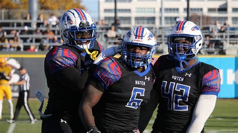 Hutchinson cc football roster. Things To Know About Hutchinson cc football roster. 