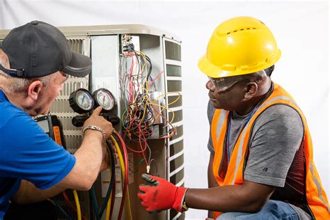Hvac career. North Carolina HVAC Training. The top 10% of HVAC technicians in the state make an average annual salary of $60,110 (or 28.90 an hour) as of 2015. The US Department of Labor’s Occupational Employment and Wage Statistics. Completing at least two years of full-time experience as a licensed HVAC technician. 