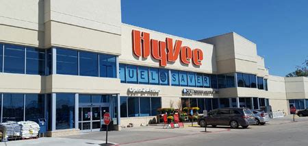 Develops contracts for “exclusive” Hy-Vee only caterings Recommends and buys equipment with Store Directors approval. Consults with customers on available rental …