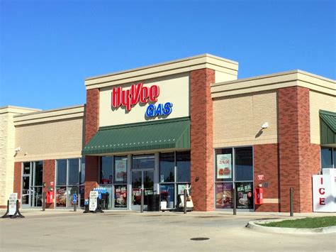 Hy-Vee is ideally found at 2323 West Broadway, on the west side of Council Bluffs ( close to 20Th & W Broadway ). The store serves customers from the areas of Bellevue, Carter Lake, Papillion, Omaha, Mc Clelland, Offutt Afb and Crescent. Its business hours are from 6:00 am until 11:00 pm today (Monday). This page includes information on Hy-Vee .... 