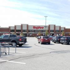 Hy-Vee Papillion NE - 11650 S 73rd St Store Hours & Deals