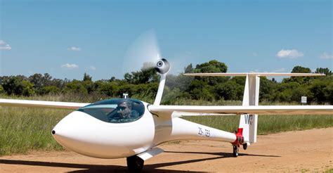 Hybrid Propulsion Systems in Sailplanes