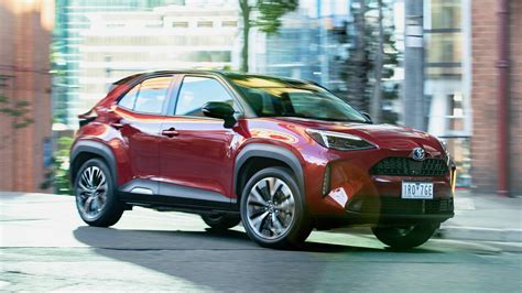 Hybrid compact suv. With a base price of $35,540, the 2024 Lexus UX Hybrid is the most affordable model among luxury hybrid SUVs. What is the most fuel efficient luxury hybrid SUV? With 41-43 MPG city and 38-41 MPG on the highway, the base 2024 Lexus UX Hybrid is the most fuel-efficient model among luxury hybrid SUVs. Learn more about our rankings. 