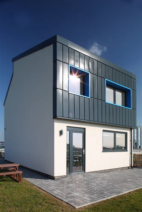 Hybrid windows chosen for UK’s first energy positive house